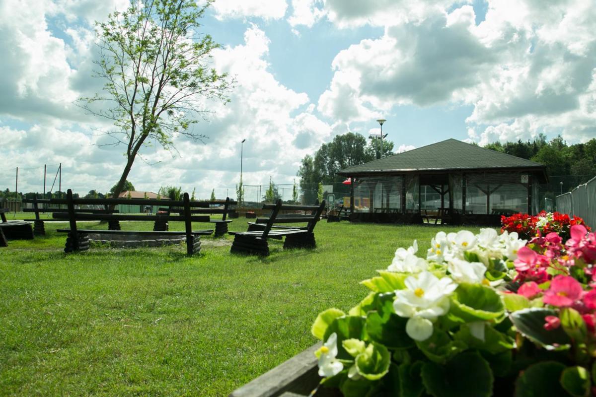 Camping Oaza Blonie Kornik Domki Standard - 3 Pokoje Eksteriør bilde